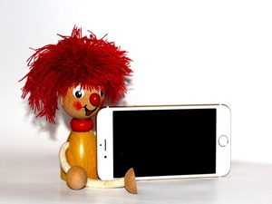 Time Out: Which is the Better Smartphone For Your Kids?